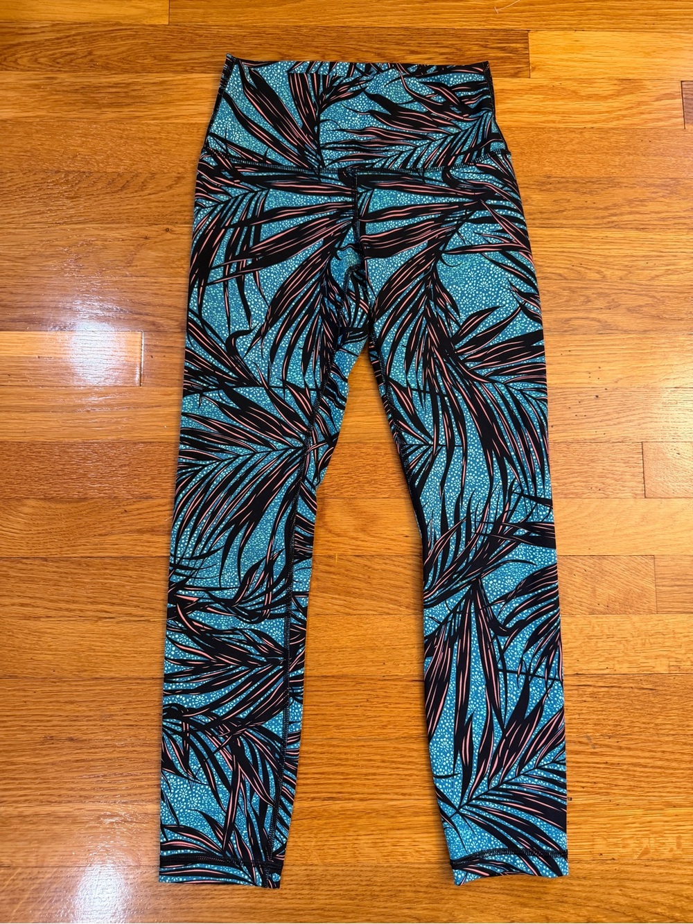 Lululemon Tight Stuff Tight Mini Palm Lace Tofino Teal Multi - Size 4